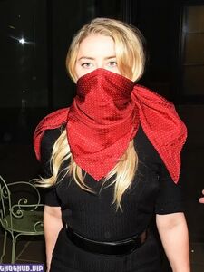 Amber Heard Nude Leaks Photos